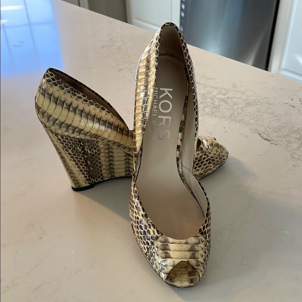 39. Michael Kors Peep Toe Wedge size 8